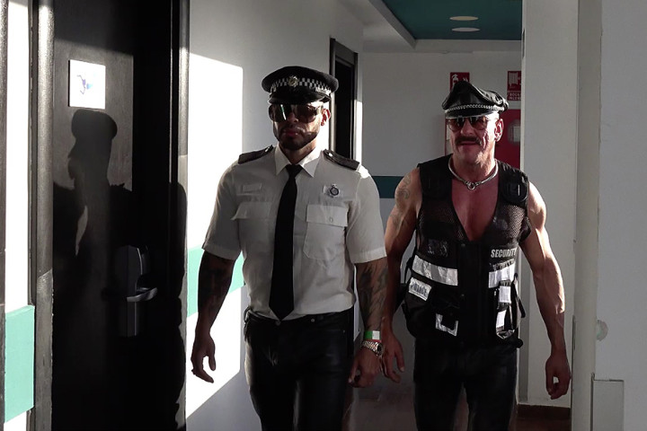 2 NASTY UNIFORMED COPS MAKE SAVAGE HOTEL INTERROGATION