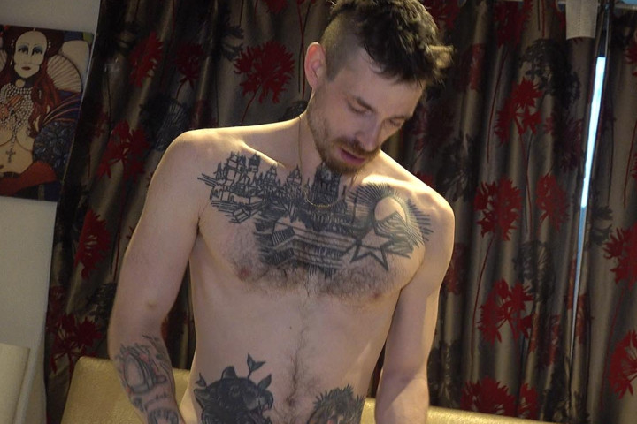 SLEEZY GUYS CUM SHARE RAW FUCK SESSION