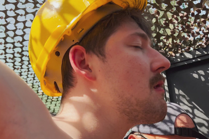 HARDCORE FUCKING OUTDOOR DARKROOM 20+ COCKS