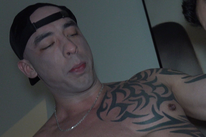 Tian Tao Fucks Hairy Otter Jock Manny Raw