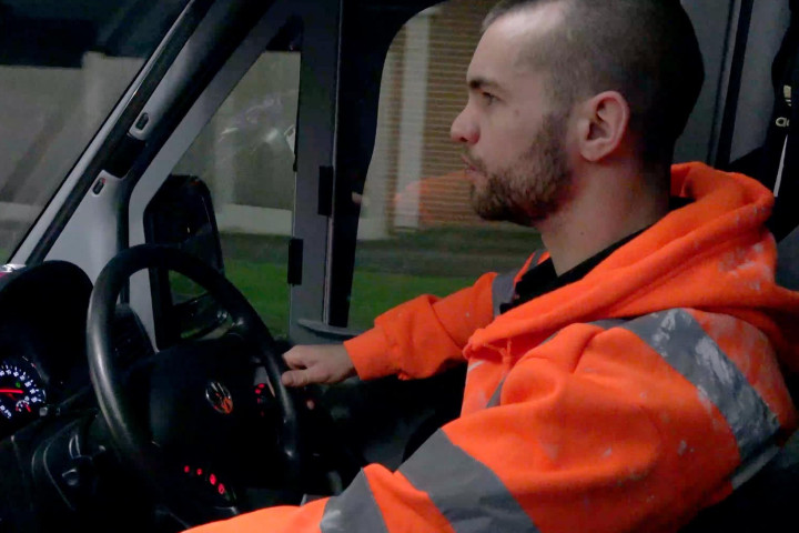 FROTHED UP CUM-BUCKET DOUBLE FILLED WITH WHIZZ DRIPPING COCKS